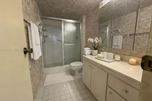 600 Three Islands Boulevard, Hallandale Beach, FL 33009 - Photo 29