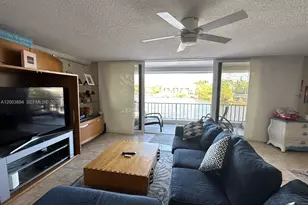 801 Palm Trail, Delray Beach, FL 33483 - Photo 9