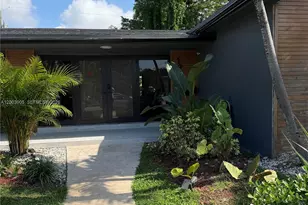 1951 NE 187th Dr, North Miami Beach, FL 33179 - Photo 25
