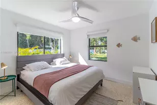 12344 NE 9th Ave, North Miami, FL 33161 - Photo 17