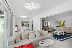 5000 Riviera Dr, Coral Gables, FL 33146 - Photo 15