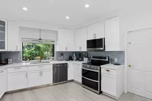 5000 Riviera Dr, Coral Gables, FL 33146 - Photo 21