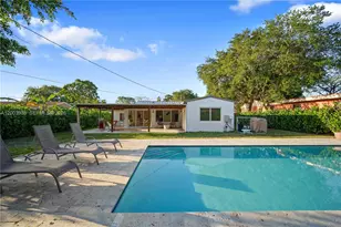 1360 NE 138th St, North Miami, FL 33161 - Photo 3
