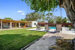 1360 NE 138th St, North Miami, FL 33161 - Photo 41