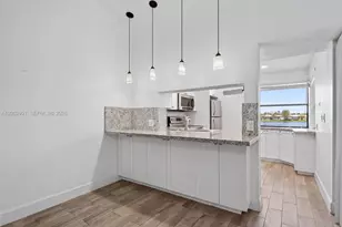 889 Hamilton Dr, Homestead, FL 33034 - Photo 5