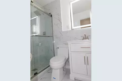 108 NE 30th St, Wilton Manors, FL 33334 - Photo 19