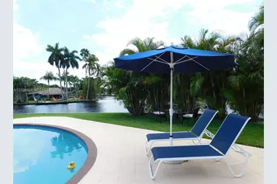 108 NE 30th St, Wilton Manors, FL 33334 - Photo 49