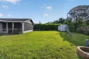 219 E Whitney Dr, Jupiter, FL 33458 - Photo 11