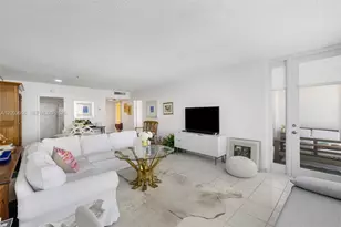 5401 Collins Ave, Miami Beach, FL 33140 - Photo 3