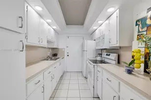 5401 Collins Ave, Miami Beach, FL 33140 - Photo 15