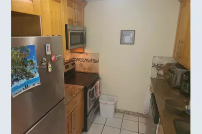 9405 W Flagler St #D308, Miami, FL 33174 - Photo 11