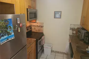 9405 W Flagler St, Miami, FL 33174 - Photo 11