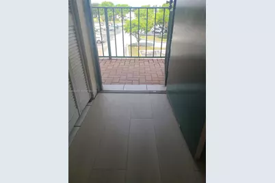 9405 W Flagler St #D308, Miami, FL 33174 - Photo 9