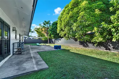12221 SW 93rd St, Miami, FL 33186 - Photo 29