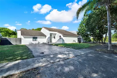 12221 SW 93rd St, Miami, FL 33186 - Photo 1