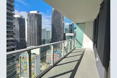 1010 Brickell Ave #3207, Miami, FL 33131 - Photo 3