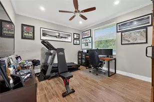 1776 Victoria Pointe Cir, Weston, FL 33327 - Photo 27