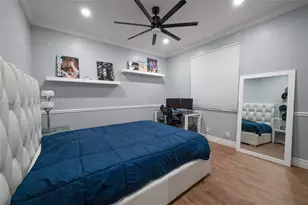 1776 Victoria Pointe Cir, Weston, FL 33327 - Photo 23