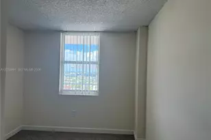 915 NW 1st Ave, Miami, FL 33136 - Photo 9