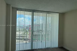 915 NW 1st Ave, Miami, FL 33136 - Photo 7