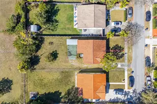 5730 SW 42nd Terrace, South Miami, FL 33155 - Photo 3