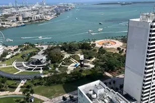 253 2nd St, Miami, FL 33132 - Photo 3