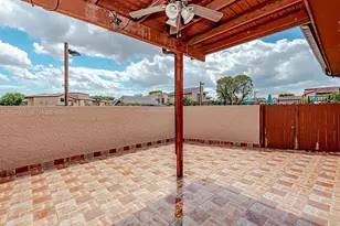 740 NW 105th Pl, Miami, FL 33172 - Photo 25