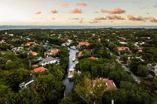 255 Cocoplum Rd, Coral Gables, FL 33143 - Photo 29