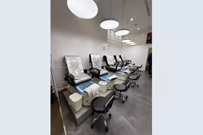 Beauty Salon & Spa in Brickell, Miami, FL 33131 - Photo 3