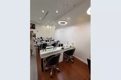 Beauty Salon & Spa in Brickell, Miami, FL 33131 - Photo 5