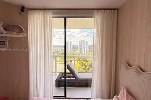 20185 E Country Club Dr, Aventura, FL 33180 - Photo 37