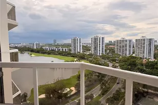 20185 E Country Club Dr, Aventura, FL 33180 - Photo 33