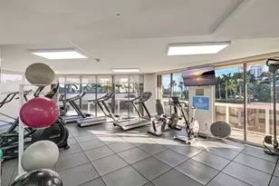 20185 E Country Club Dr, Aventura, FL 33180 - Photo 45