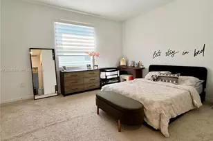 487 NE 5th St, Florida City, FL 33034 - Photo 9