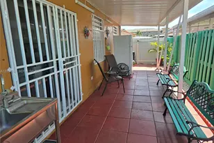 9018 NW 120th St, Hialeah Gardens, FL 33018 - Photo 7