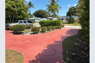 1440 NE 174th St, North Miami Beach, FL 33162 - Photo 5