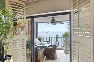1800 NE 114th St, Miami, FL 33181 - Photo 13