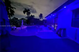 2251 NW 87th Ter, Pembroke Pines, FL 33024 - Photo 27