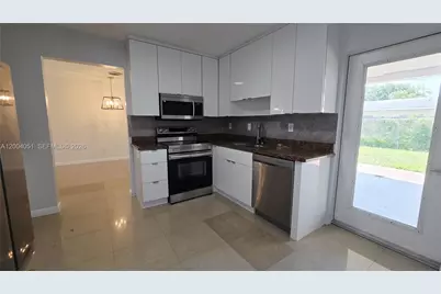 670 NE 179th Ter, Miami, FL 33162 - Photo 5