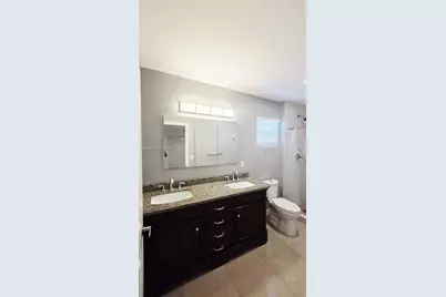 670 NE 179th Ter, Miami, FL 33162 - Photo 11