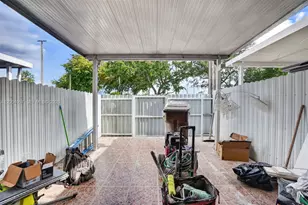 2276 W 56th St, Hialeah, FL 33016 - Photo 19