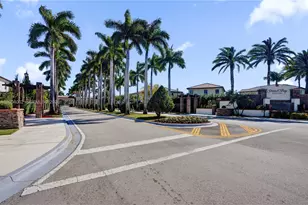 8895 NW 100th Pl, Doral, FL 33178 - Photo 37
