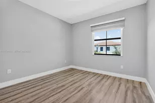 8895 NW 100th Pl, Doral, FL 33178 - Photo 25