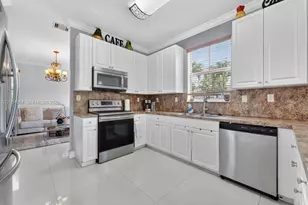 15465 SW 117th St, Miami, FL 33196 - Photo 13