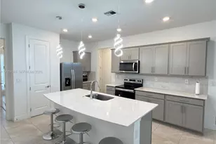 8344 NW 7th Pl, Plantation, FL 33324 - Photo 7