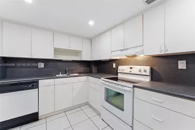 10852 N Kendall Dr #312, Miami, FL 33176 - Photo 13