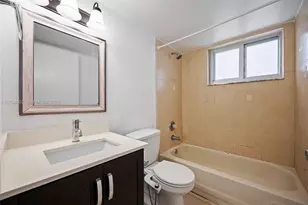 9915 W Okeechobee Rd, Hialeah Gardens, FL 33016 - Photo 31