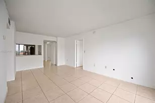 9915 W Okeechobee Rd, Hialeah Gardens, FL 33016 - Photo 17