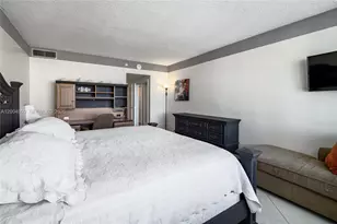 5601 Collins Ave, Miami Beach, FL 33140 - Photo 21