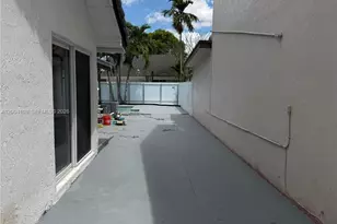 8981 SW 5th Ln, Miami, FL 33174 - Photo 13